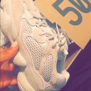 YEEZY 500 DESERT RATS
